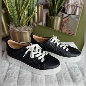 J Slides Noreen Quilted Stitch Leather Platform Sneakers, Size 7.5